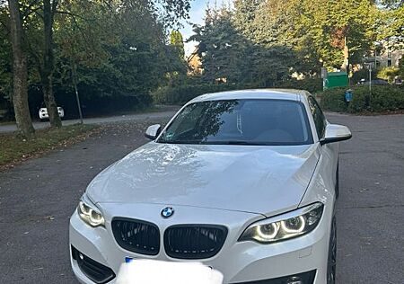 BMW 220i Coupé sehr gepflegt