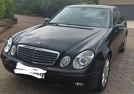 Mercedes-Benz E 200 KOMPRESSOR CLASSIC Classic
