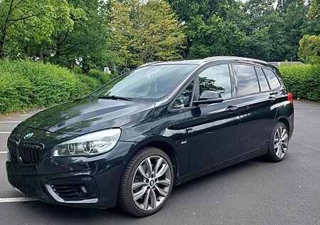 BMW 2er 220 Gran Tourer 220d xDrive Steptronic -