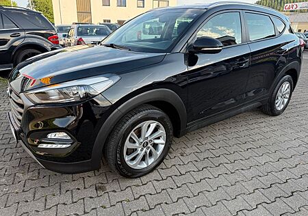 Hyundai Tucson 2.0CRDi Intro Edition Allrad Automatik