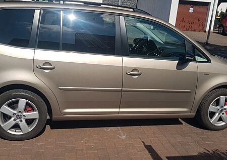 VW Touran Volkswagen 1.6 TDI DSG MATCH BlueMotion Technolo...