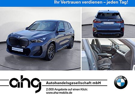 BMW iX1 eDrive20 M Sportpaket Panorama Head-Up