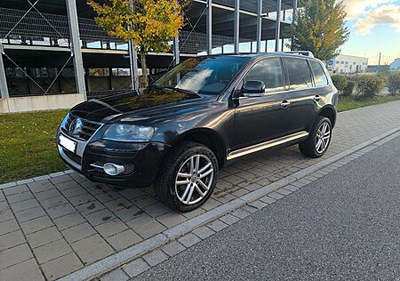 VW Touareg Volkswagen 3.0 V6 TDI Tiptronic Standard