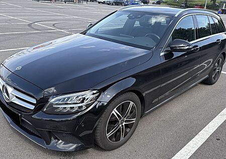 Mercedes-Benz C 220 d T Avantgarde+NAV+LED+AHK+KAMERA+GARANTIE