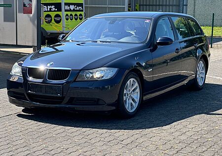 BMW 320d Touring XENON NAVI KEYLESS LEDER