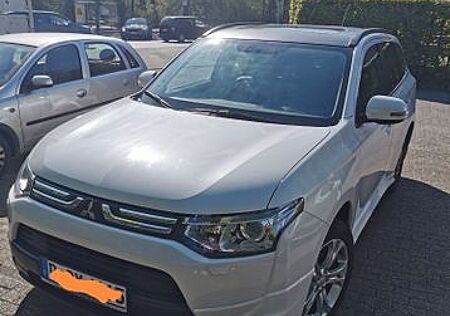 Mitsubishi Outlander 2.2 DI-D Instyle ClearTec 4WD Instyle