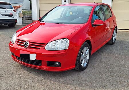 VW Golf Volkswagen 1.4 TSI 90 kW/122 PS United