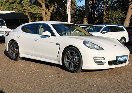 Porsche Panamera 4 S nagelneuer Motor bei Navi