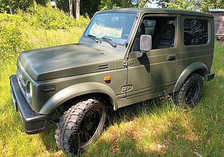 Suzuki SJ Samurai Deluxe Limousine Deluxe