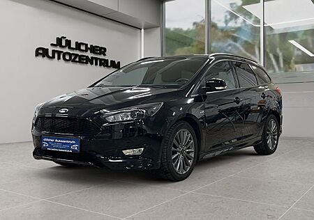 Ford Focus Turnier 1.5 ST-Line, 8x bereift