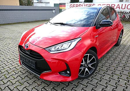 Toyota Yaris HYBRID PREMIERE EDITION; AHK abn., HEAD-UP