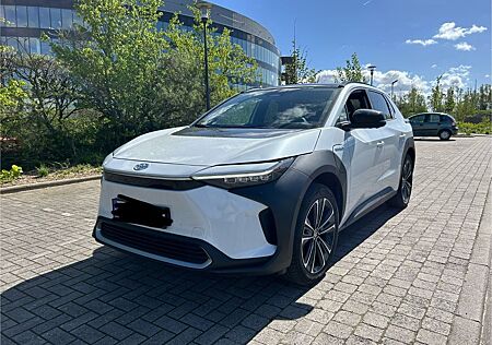 Toyota bZ4X 71,4kWh 160kW Comfort+Technik+Glas AWD ...