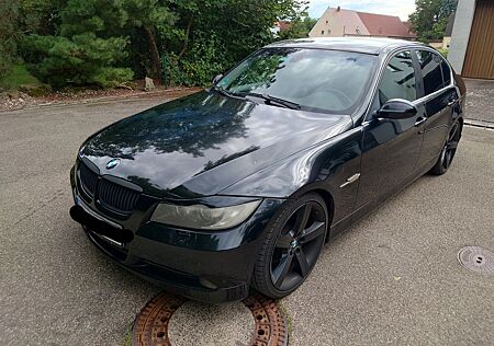 BMW 325i -