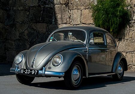 VW Beetle Volkswagen Limousine Oval