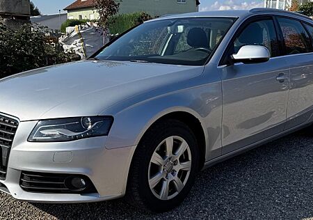 Audi A4 2.0TDI Ambiente Xenon Navigation PDC