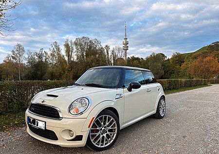 Mini John Cooper Works R17/Leder/Pano/Navi/Harman