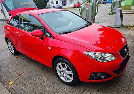 Seat Ibiza SC 1.2 12V Style ST in Rot