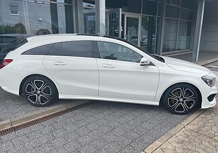 Mercedes-Benz CLA 250 Shooting Brake CLA 250 DCT 4MATIC AM...