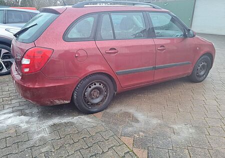 Skoda Fabia Combi 1.6l Ambiente Tiptronic Ambiente