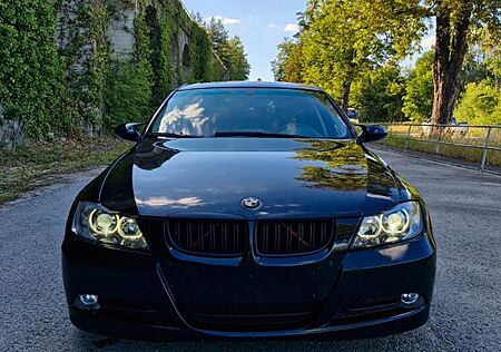 BMW 320 gebraucht kaufen BMW 320 Limo mit viel Zubehör