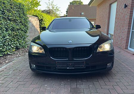BMW 750Li - HUD ACC Allradlenkung Softclose Logic7