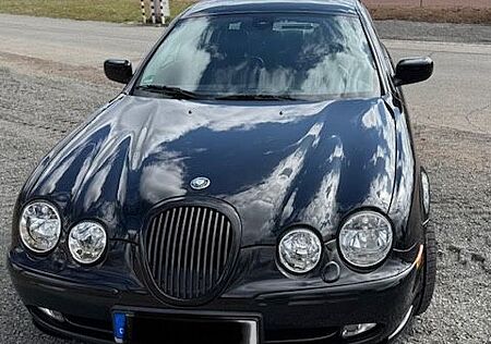 Jaguar S-Type V8 Sport