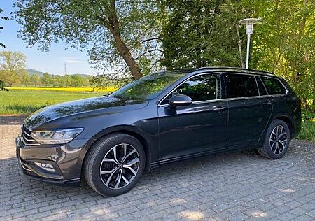 VW Passat Variant Volkswagen 2.0 TDI DSG, Standheizung...