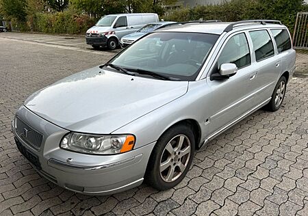 Volvo V70 Kombi D5 Summum