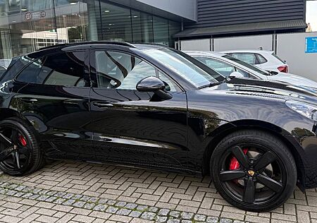 Porsche Macan GTS GTS /sportabgas