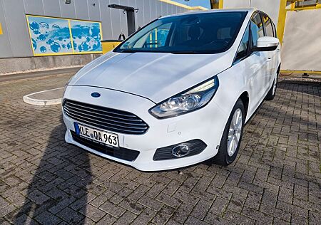 Ford S-Max 2,0 TDCi 132kW Titanium PowerShift