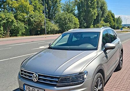 VW Tiguan Volkswagen 2.0 TSI 132kW DSG BMT 4MOTION Highlin...