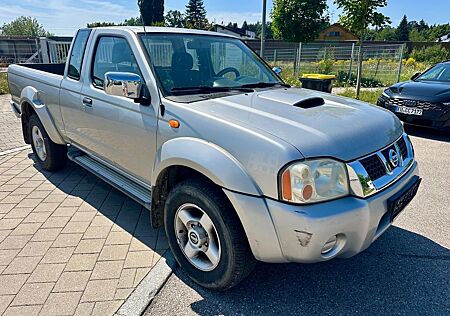 Nissan Navara King Cap 4x4 Klima TÜV LKW Lang Pickup