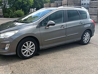 Peugeot 308 Business-Line Niveau 2 HDi FAP 135 Auto....