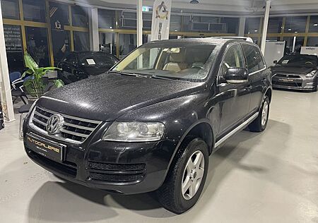 VW Touareg Volkswagen R5 TDI NAVI - LEDER - ALU 8 fach bereift