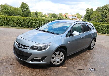 Opel Astra J Sports Tourer Style AHK LED Navi Kamera