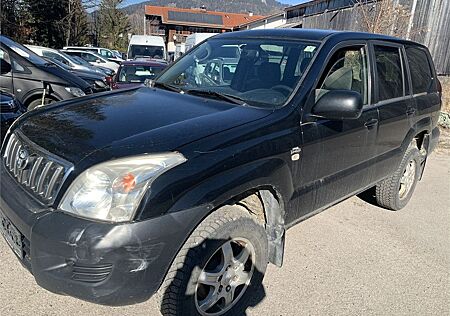 Toyota Land Cruiser 3,0 D-4D 4x4 Untersetzer AHK