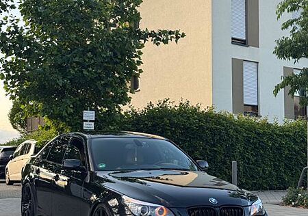 BMW 525d E60 LCI | M-Paket | CIC | TÜV 09/26 |