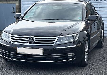 VW Phaeton Volkswagen 3.0 V6 TDI 4MOTION Tiptronic 5-Sitzer -