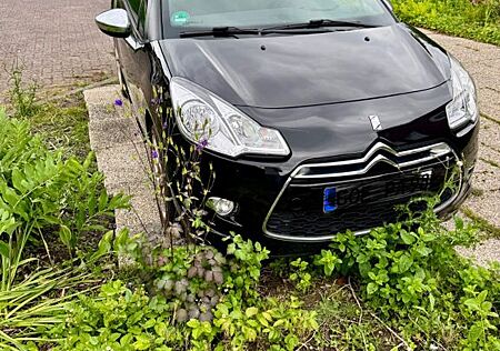 Citroën DS3 e-HDi 90 SoChic SoChic