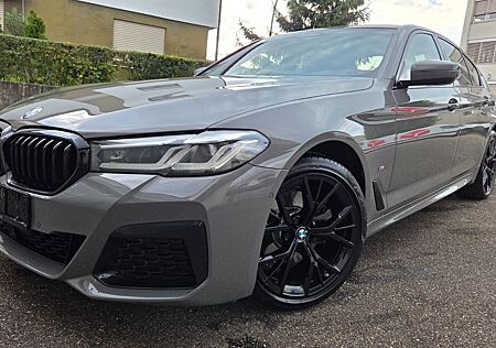 BMW 520d xDrive Voll M sport *1 HAND*