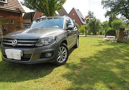 VW Tiguan Volkswagen 1.4 TSI BMT LOUNGE Navi,Parklenk. Kamera