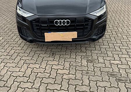 Audi Q8 50 TDI quattro tiptronic -