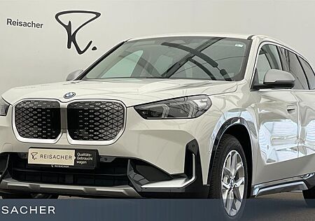 BMW iX1 A XDRIVE30 xLine AHK KomfortZ SHZ RFK 18"LM