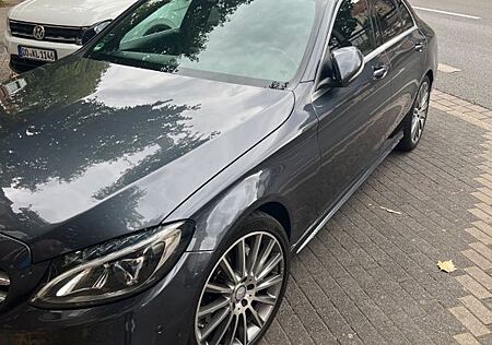Mercedes-Benz C 220 d 4MATIC AMG Line Autom. AMG Line