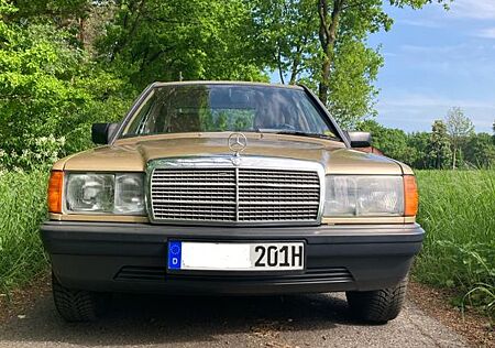 Mercedes-Benz 190 190D