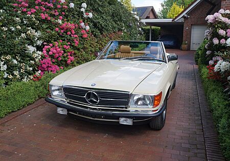 Mercedes-Benz SL 380 Neuwagenzustand Note 1, nur 6633 Meilen