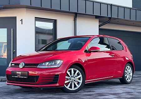 VW Golf Volkswagen VII Lim. GTI Performance BMT/SHZ/KLIMA/DCC