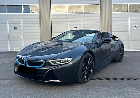 BMW i8 Roadster - LASER HALO H&K DAB UPE 173k