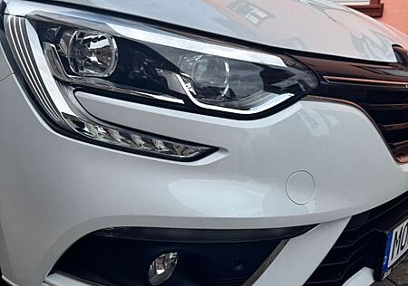 Renault Megane TCe 140 GPF Limited Limited