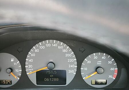 Mercedes-Benz CLK 230 KOMPRESSOR AVANTGARDE Automatik